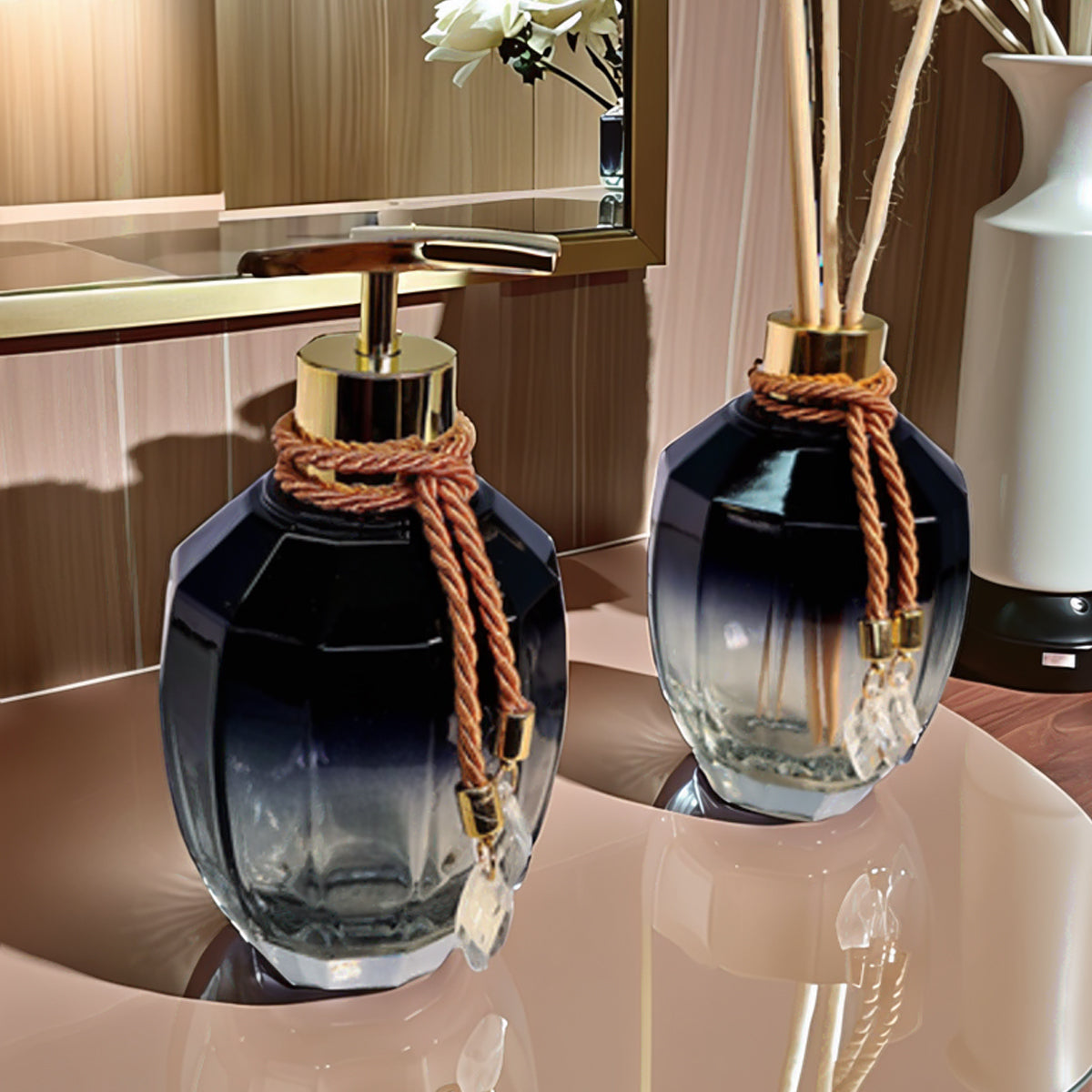 Kit Lavabo Turmalina Preto Degradê Com Dourado 300 ML com Bandeja Completo